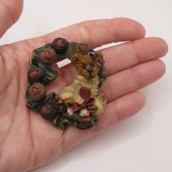Boyds Bears & Friends Hearts Wreath Brooch Pin Vintage - Picture 3 of 5